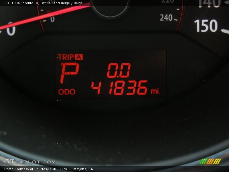White Sand Beige / Beige 2011 Kia Sorento LX