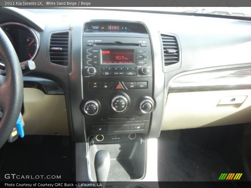 White Sand Beige / Beige 2011 Kia Sorento LX