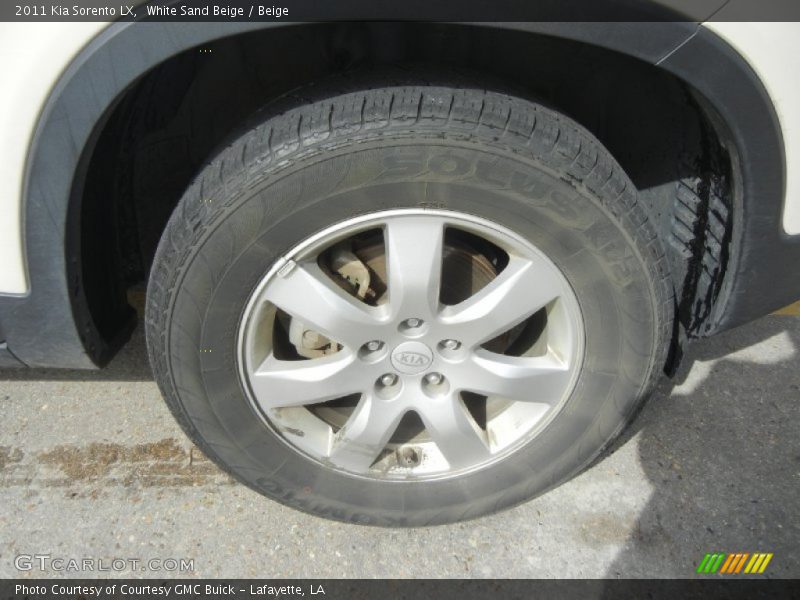 White Sand Beige / Beige 2011 Kia Sorento LX