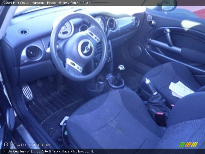 Pepper White / Panther Black 2004 Mini Cooper Hardtop