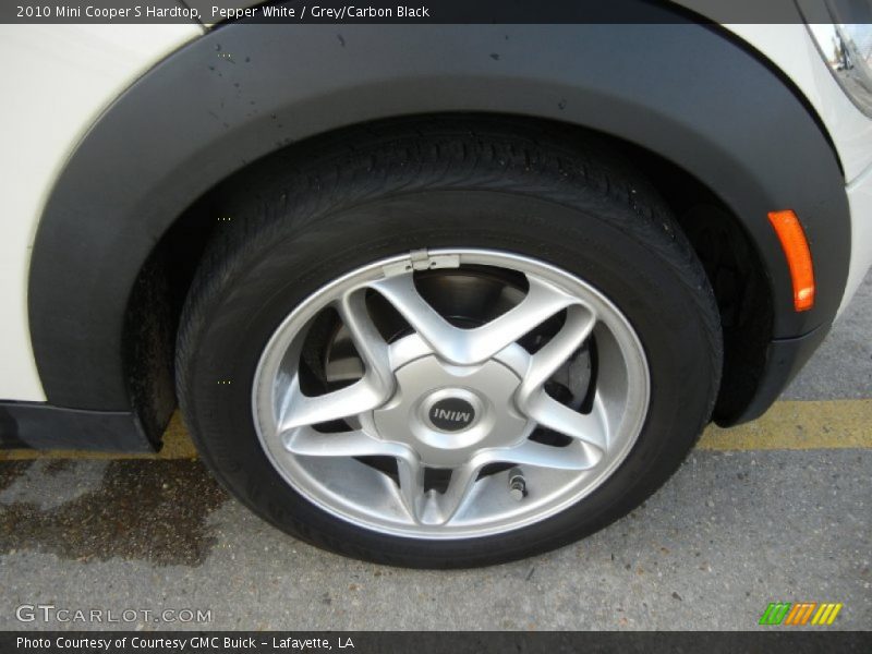 Pepper White / Grey/Carbon Black 2010 Mini Cooper S Hardtop