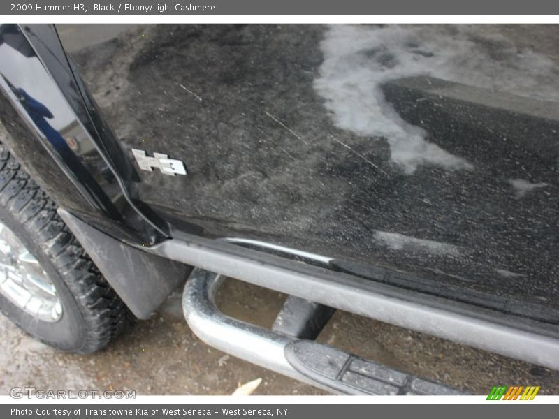 Black / Ebony/Light Cashmere 2009 Hummer H3
