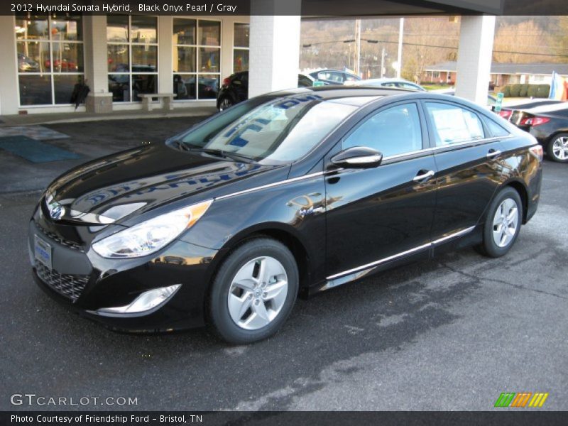 Front 3/4 View of 2012 Sonata Hybrid