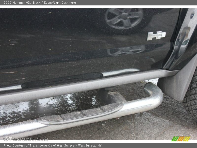 Black / Ebony/Light Cashmere 2009 Hummer H3