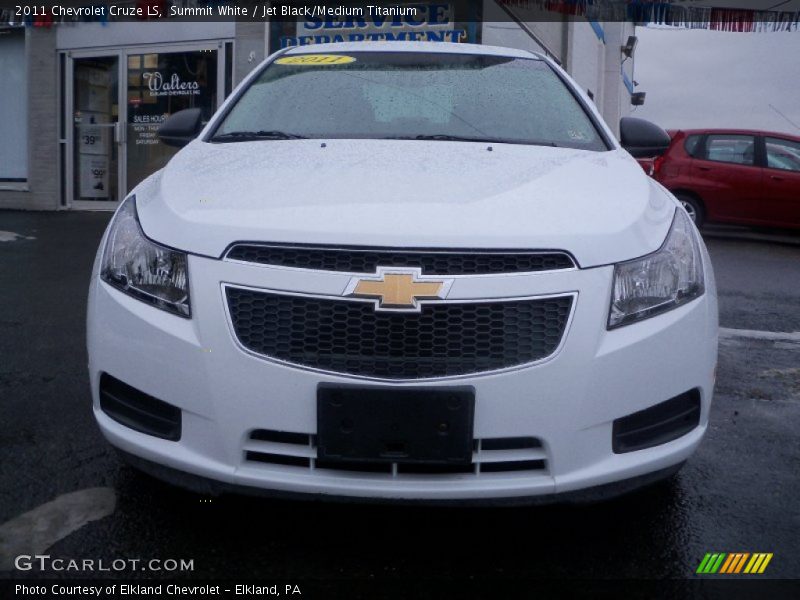 Summit White / Jet Black/Medium Titanium 2011 Chevrolet Cruze LS