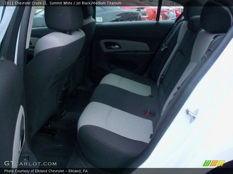 Summit White / Jet Black/Medium Titanium 2011 Chevrolet Cruze LS