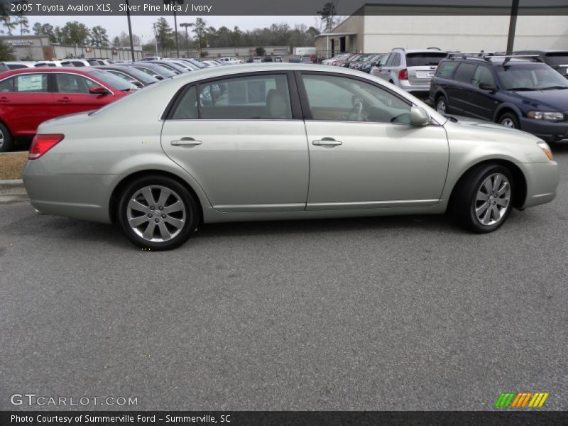 Silver Pine Mica / Ivory 2005 Toyota Avalon XLS
