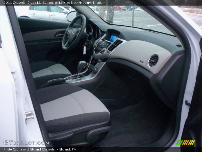 Summit White / Jet Black/Medium Titanium 2011 Chevrolet Cruze LS