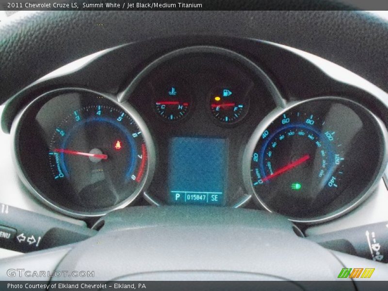 Summit White / Jet Black/Medium Titanium 2011 Chevrolet Cruze LS