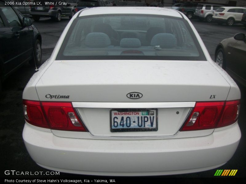White / Gray 2006 Kia Optima LX