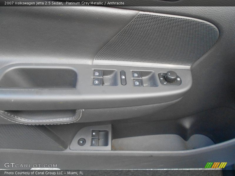Platinum Grey Metallic / Anthracite 2007 Volkswagen Jetta 2.5 Sedan