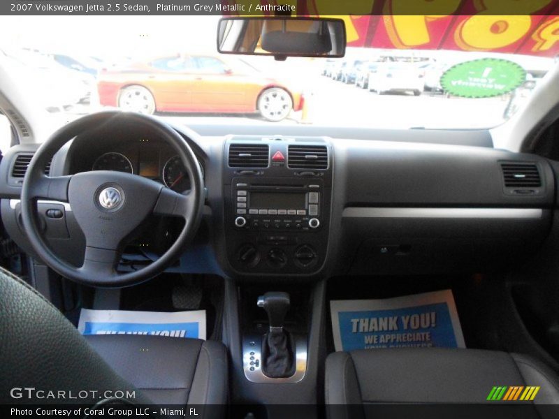 Platinum Grey Metallic / Anthracite 2007 Volkswagen Jetta 2.5 Sedan