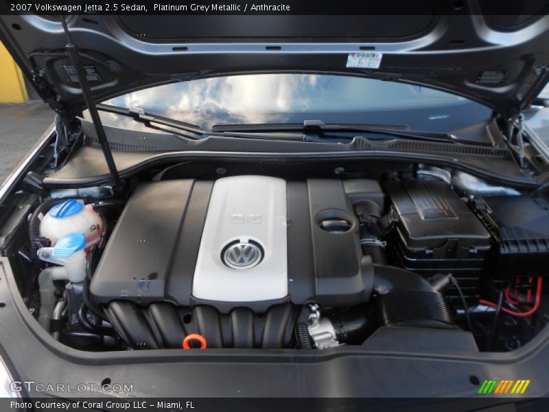 Platinum Grey Metallic / Anthracite 2007 Volkswagen Jetta 2.5 Sedan