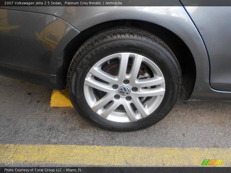 Platinum Grey Metallic / Anthracite 2007 Volkswagen Jetta 2.5 Sedan