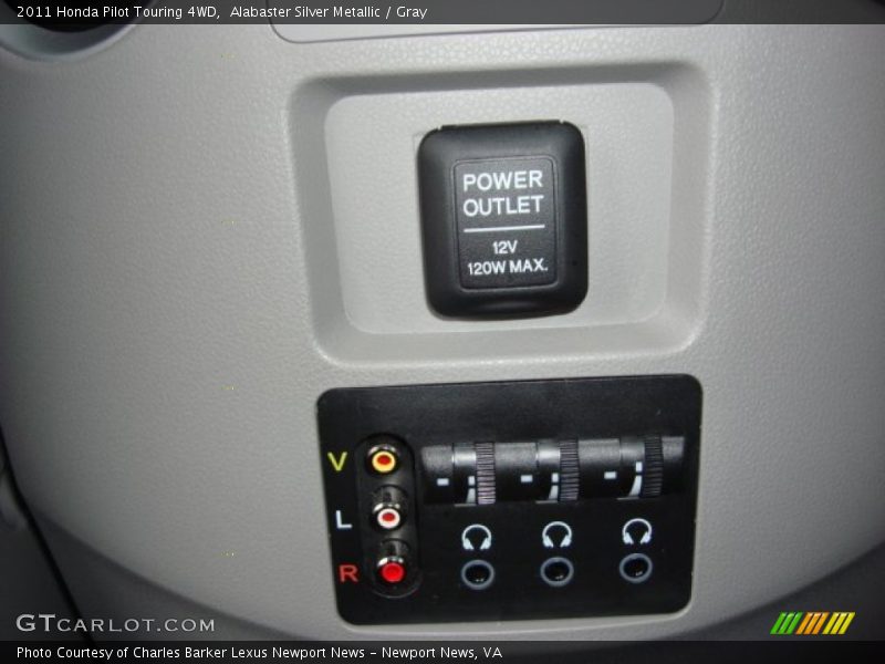 Alabaster Silver Metallic / Gray 2011 Honda Pilot Touring 4WD