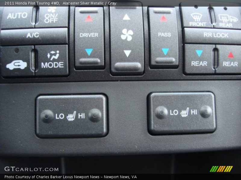 Controls of 2011 Pilot Touring 4WD