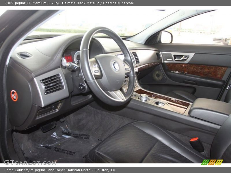 Ultimate Black Metallic / Charcoal/Charcoal 2009 Jaguar XF Premium Luxury