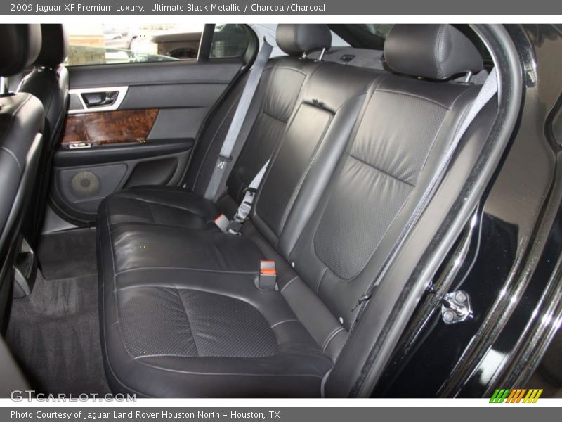 Ultimate Black Metallic / Charcoal/Charcoal 2009 Jaguar XF Premium Luxury
