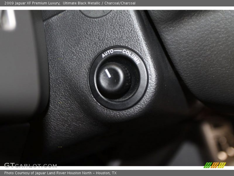 Ultimate Black Metallic / Charcoal/Charcoal 2009 Jaguar XF Premium Luxury