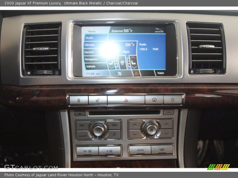 Ultimate Black Metallic / Charcoal/Charcoal 2009 Jaguar XF Premium Luxury