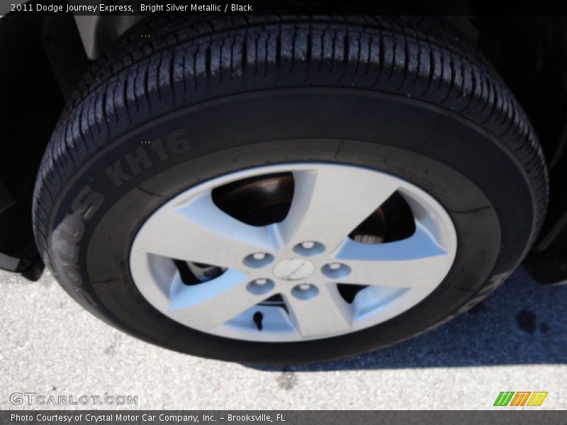 Bright Silver Metallic / Black 2011 Dodge Journey Express