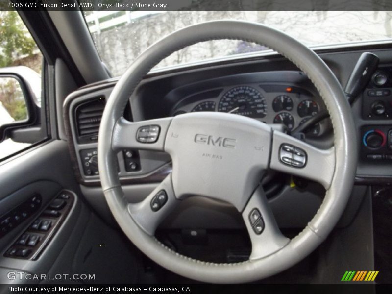 Onyx Black / Stone Gray 2006 GMC Yukon Denali AWD