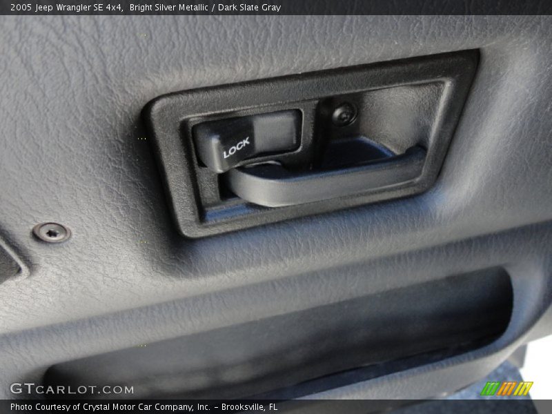 Bright Silver Metallic / Dark Slate Gray 2005 Jeep Wrangler SE 4x4
