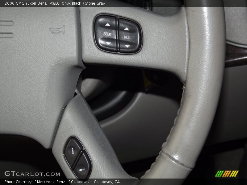 Onyx Black / Stone Gray 2006 GMC Yukon Denali AWD