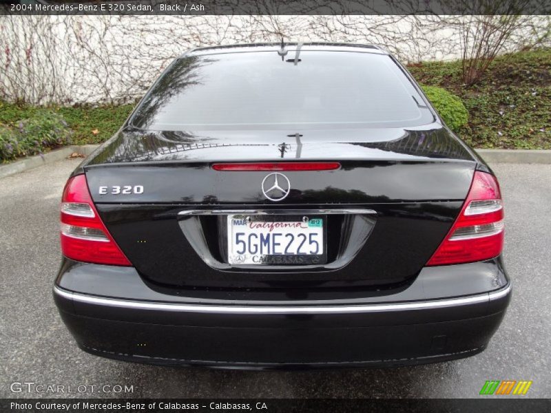 Black / Ash 2004 Mercedes-Benz E 320 Sedan