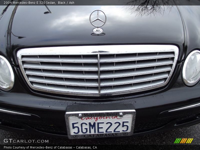 Black / Ash 2004 Mercedes-Benz E 320 Sedan