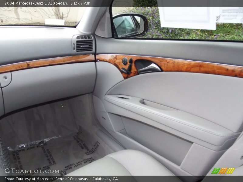 Black / Ash 2004 Mercedes-Benz E 320 Sedan