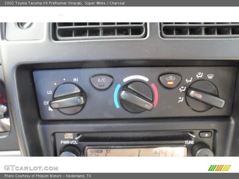 Super White / Charcoal 2002 Toyota Tacoma V6 PreRunner Xtracab