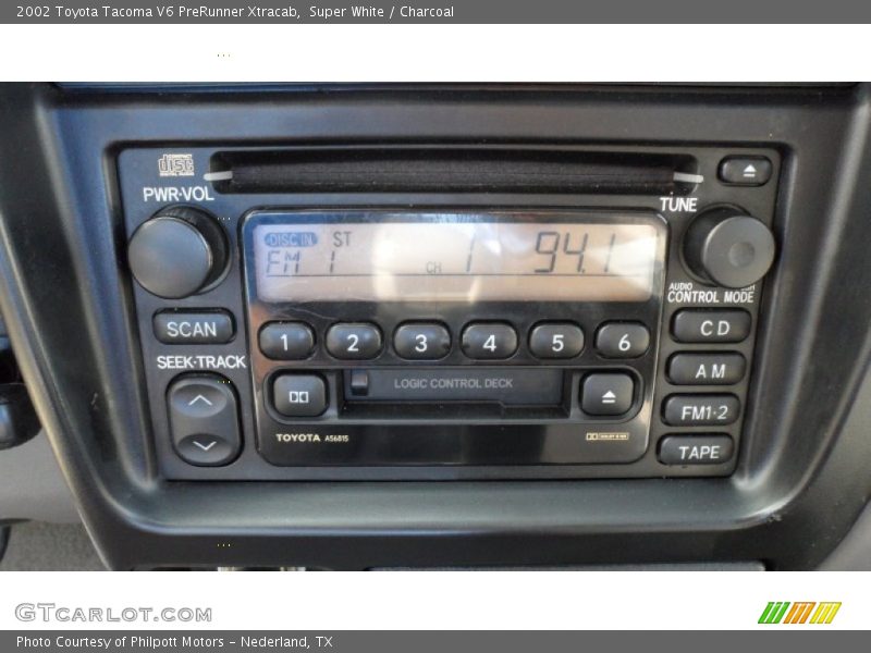 Super White / Charcoal 2002 Toyota Tacoma V6 PreRunner Xtracab