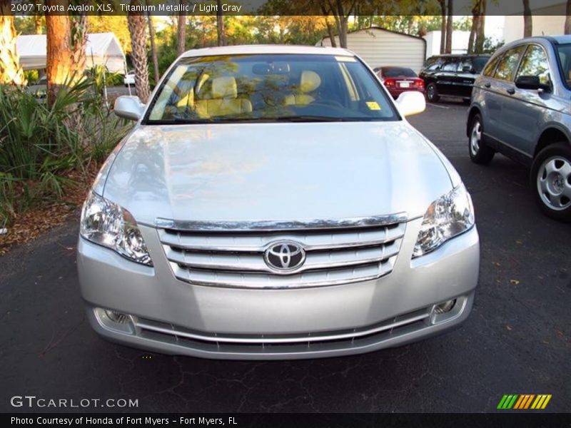 Titanium Metallic / Light Gray 2007 Toyota Avalon XLS