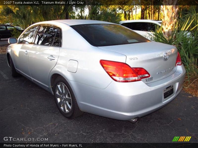 Titanium Metallic / Light Gray 2007 Toyota Avalon XLS