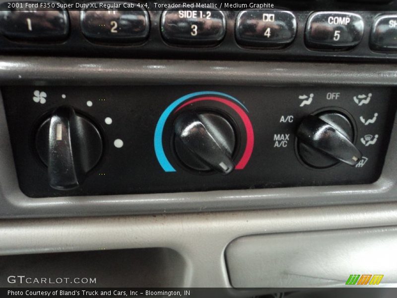 Toreador Red Metallic / Medium Graphite 2001 Ford F350 Super Duty XL Regular Cab 4x4
