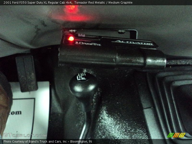 Toreador Red Metallic / Medium Graphite 2001 Ford F350 Super Duty XL Regular Cab 4x4