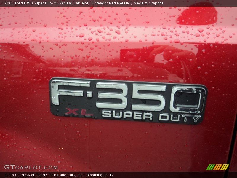  2001 F350 Super Duty XL Regular Cab 4x4 Logo