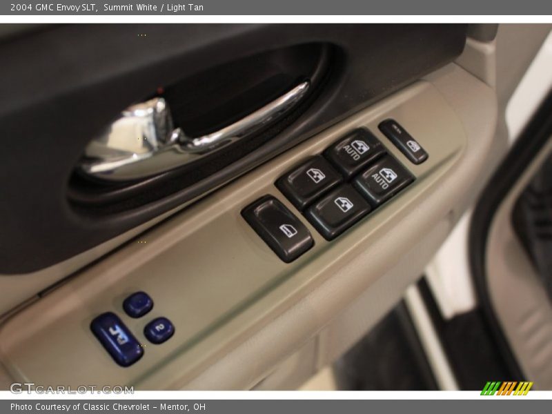 Summit White / Light Tan 2004 GMC Envoy SLT