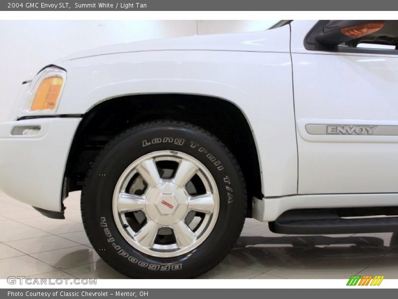 Summit White / Light Tan 2004 GMC Envoy SLT