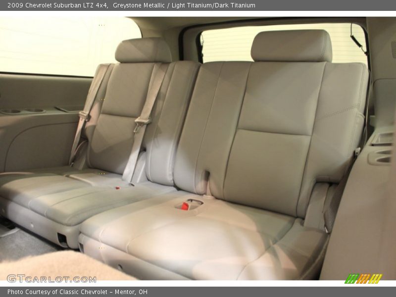 Greystone Metallic / Light Titanium/Dark Titanium 2009 Chevrolet Suburban LTZ 4x4