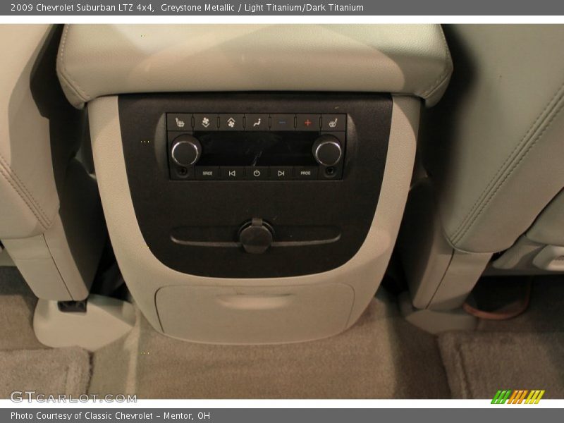 Greystone Metallic / Light Titanium/Dark Titanium 2009 Chevrolet Suburban LTZ 4x4