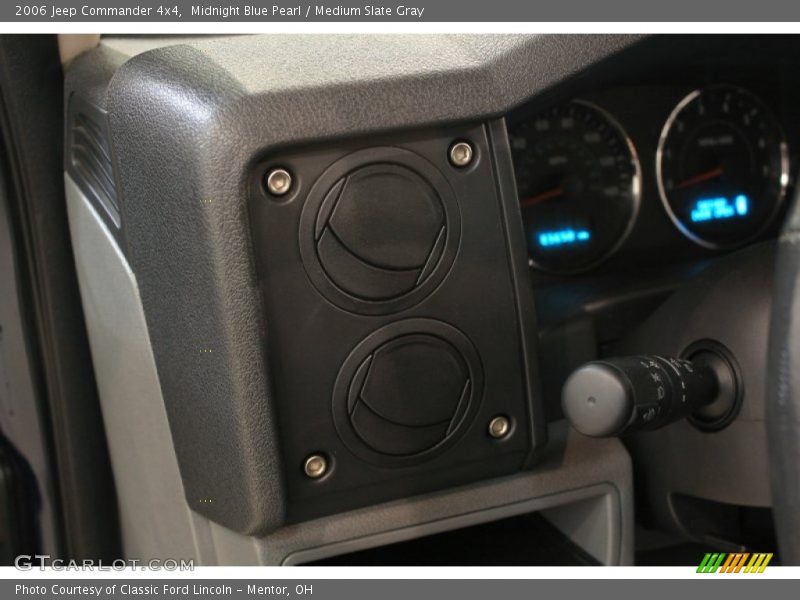 Midnight Blue Pearl / Medium Slate Gray 2006 Jeep Commander 4x4