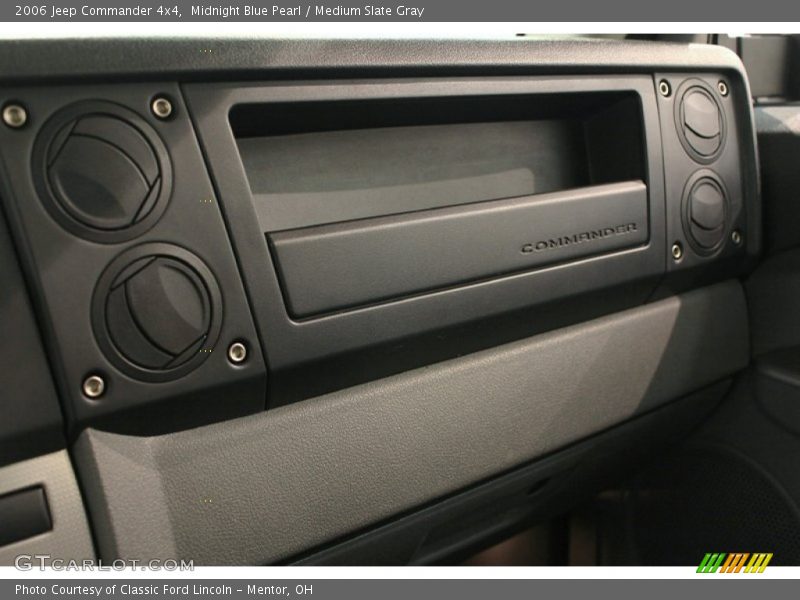 Midnight Blue Pearl / Medium Slate Gray 2006 Jeep Commander 4x4