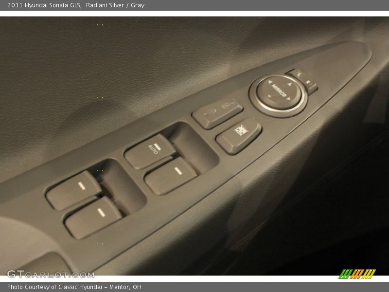 Radiant Silver / Gray 2011 Hyundai Sonata GLS