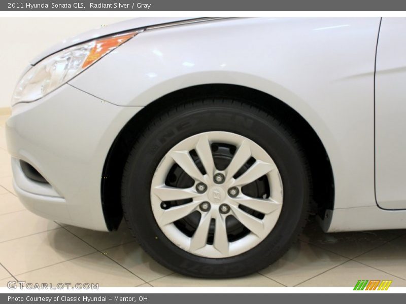 Radiant Silver / Gray 2011 Hyundai Sonata GLS