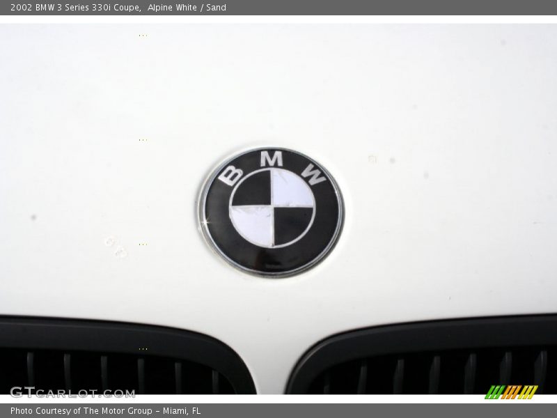 Alpine White / Sand 2002 BMW 3 Series 330i Coupe
