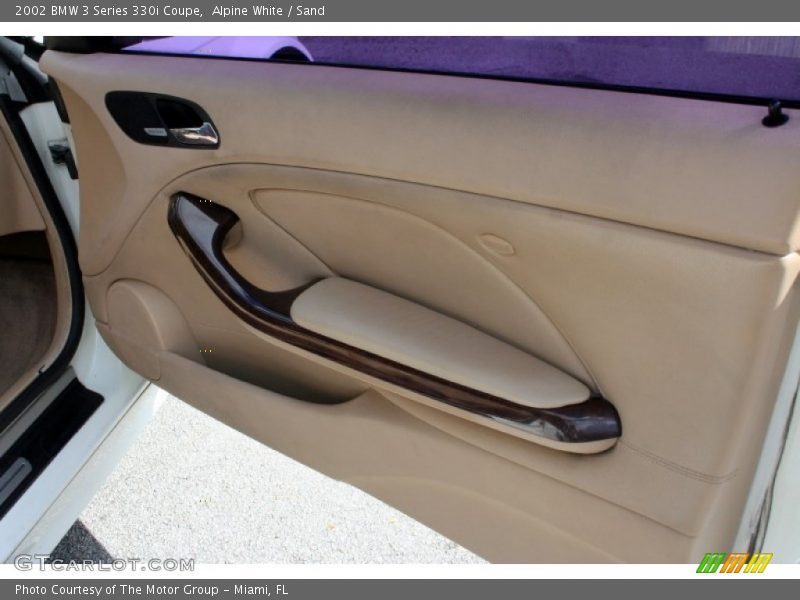 Alpine White / Sand 2002 BMW 3 Series 330i Coupe