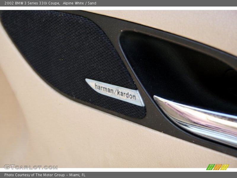 Alpine White / Sand 2002 BMW 3 Series 330i Coupe