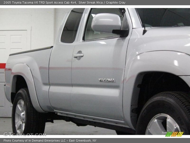 Silver Streak Mica / Graphite Gray 2005 Toyota Tacoma V6 TRD Sport Access Cab 4x4